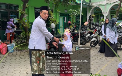 Siswa MI Sunan Kalijogo Karangbesuki Mengikuti Kegiatan Penyerahan Tanaman dalam Kegiatan Adiwiyata MATSAMA