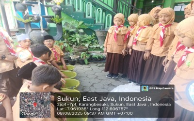 Pengolahan Bubur Kertas di MI Sunan Kalijogo Karangbesuki